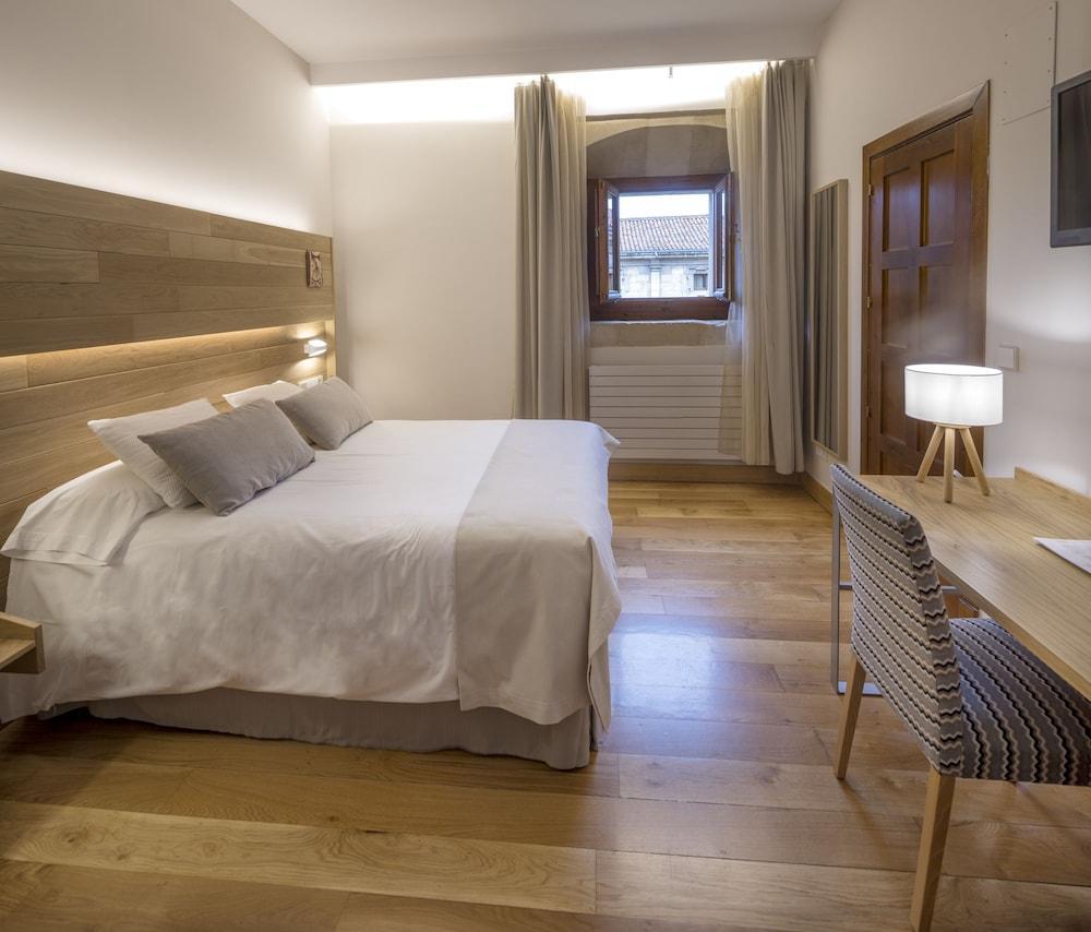 Hotel Real Colegiata San Isidoro 3* Leon