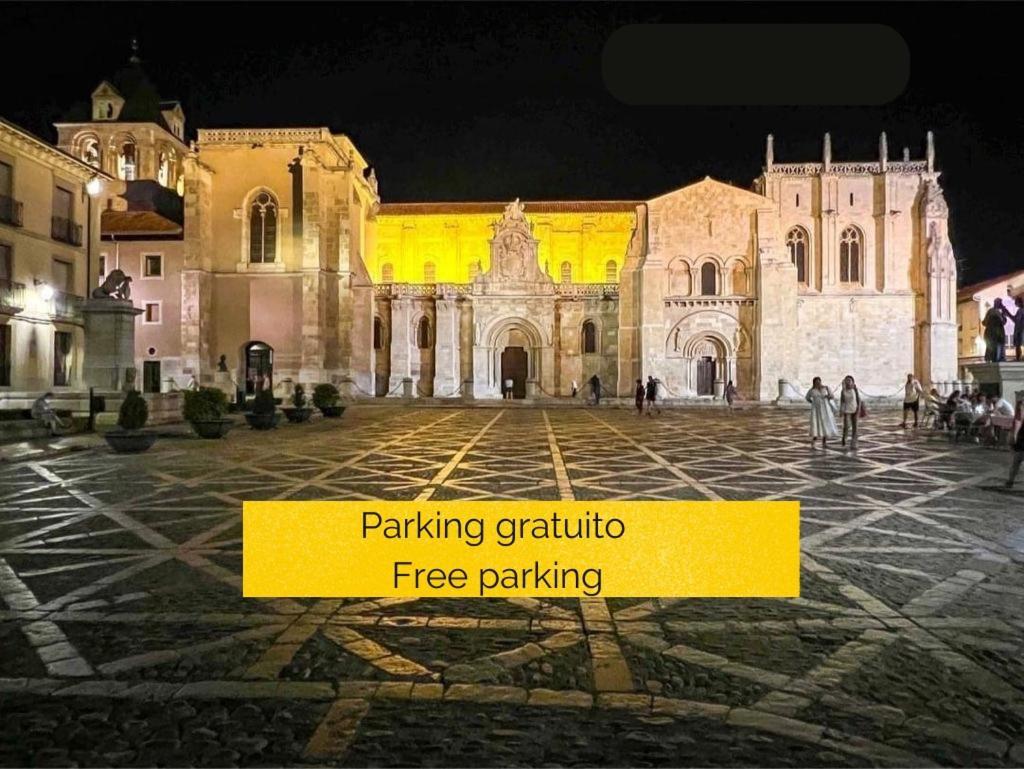 Hotel Real Colegiata San Isidoro Hotel 3*